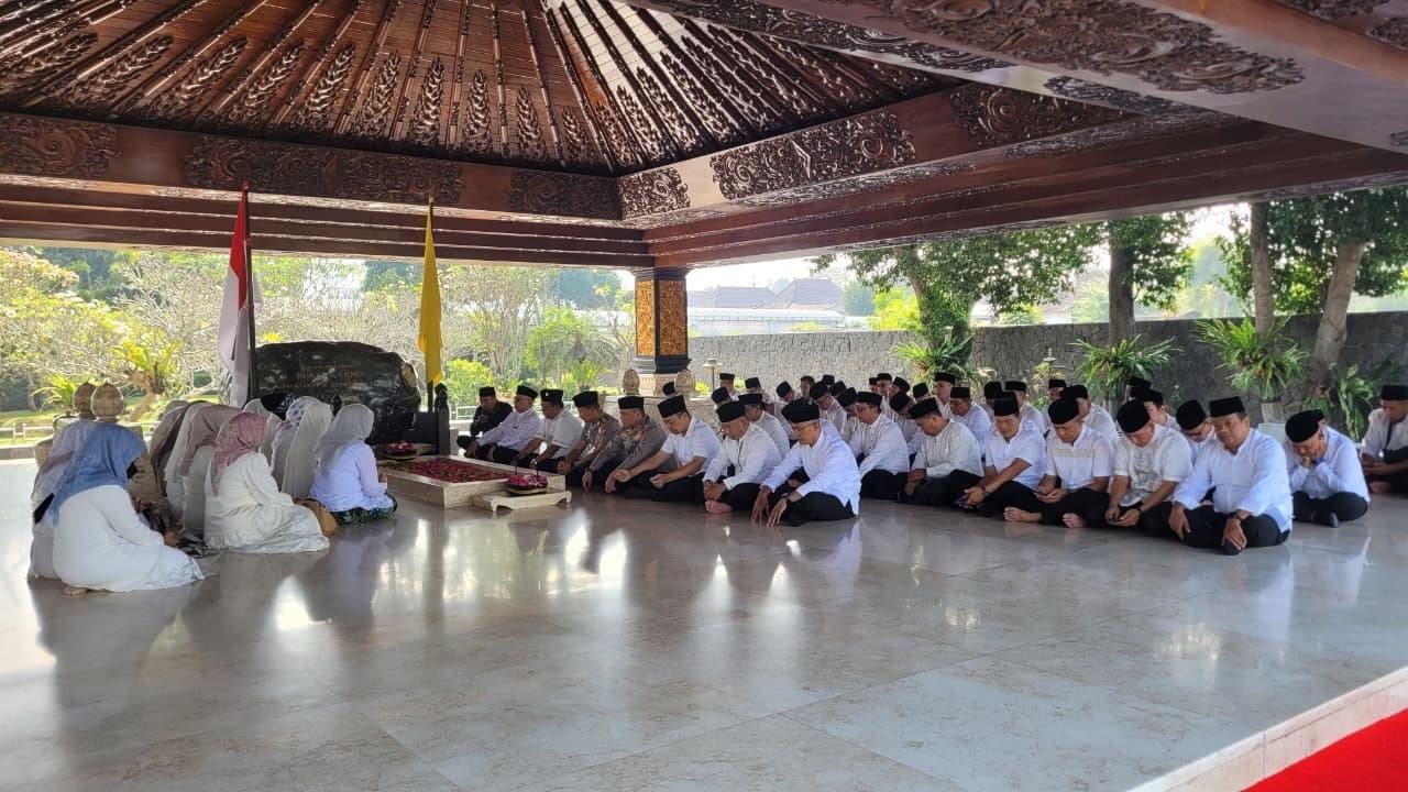 Menemukan Kekuatan di Jejak Leluhur: Ziarah Menyambut 702 Tahun Kabupaten Blitar. IMG-20260804-WA0079.jpg